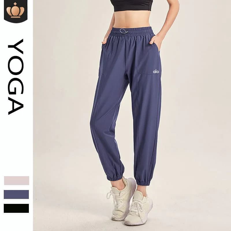 image-Alo Yoga Pants - Black Cropped with Pockets Quick-Dry