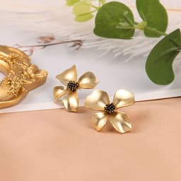 image-Silver Needle Korean Dongdaemun Flower Earrings - Simple Super Fairy Girl Design A297