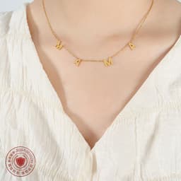 image-Versatile niche design MAMA Mother's Day gift jewelry stainless steel gold-plated personalized letter pendant clavicle necklace