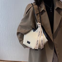 image-This year's popular niche design bags 2022 autumn and winter new women's bags fashion commuting shoulder bag portable tote bag