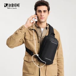 image-LEASTAT Chest Bag Men's USB Messenger - Camouflage