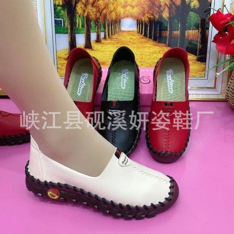 image-Lou Yuan Mother Shoes - Red Microfiber Flat Casual
