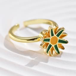image-Adjustable Rotatable Five-Petal Flower Butterfly Ring - European Style