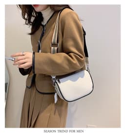 image-First-Layer Cowhide Leather Shoulder Bag - Women
