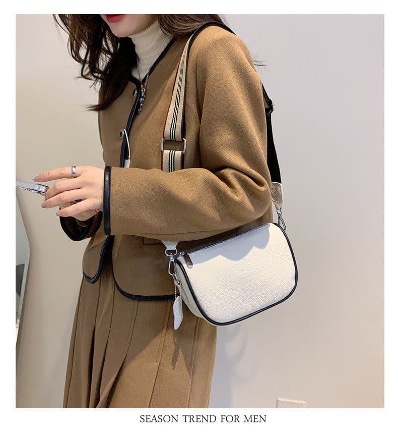 image-First-Layer Cowhide Leather Shoulder Bag - Women