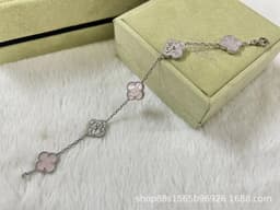 image-High-End Five-Flower Bracelet Rose Gold Clavicle Chain Thickened Electroplating Wholesale