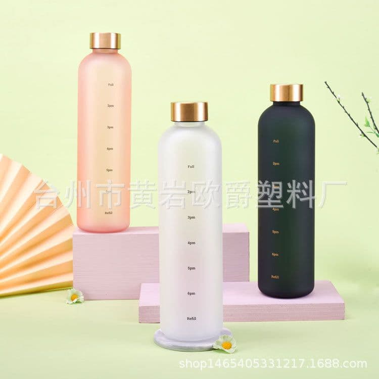 image-1000ml plastic cup space cup large capacity gradient frosted handy water cup Tritan pure copper cover stainless steel cover