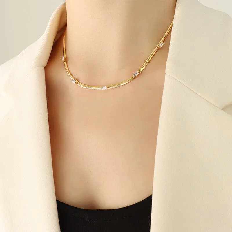 image-European and American celebrities ins style does not fade color inlaid zircon necklace personalized bracelet electroplating 18K gold fashionable jewelry set