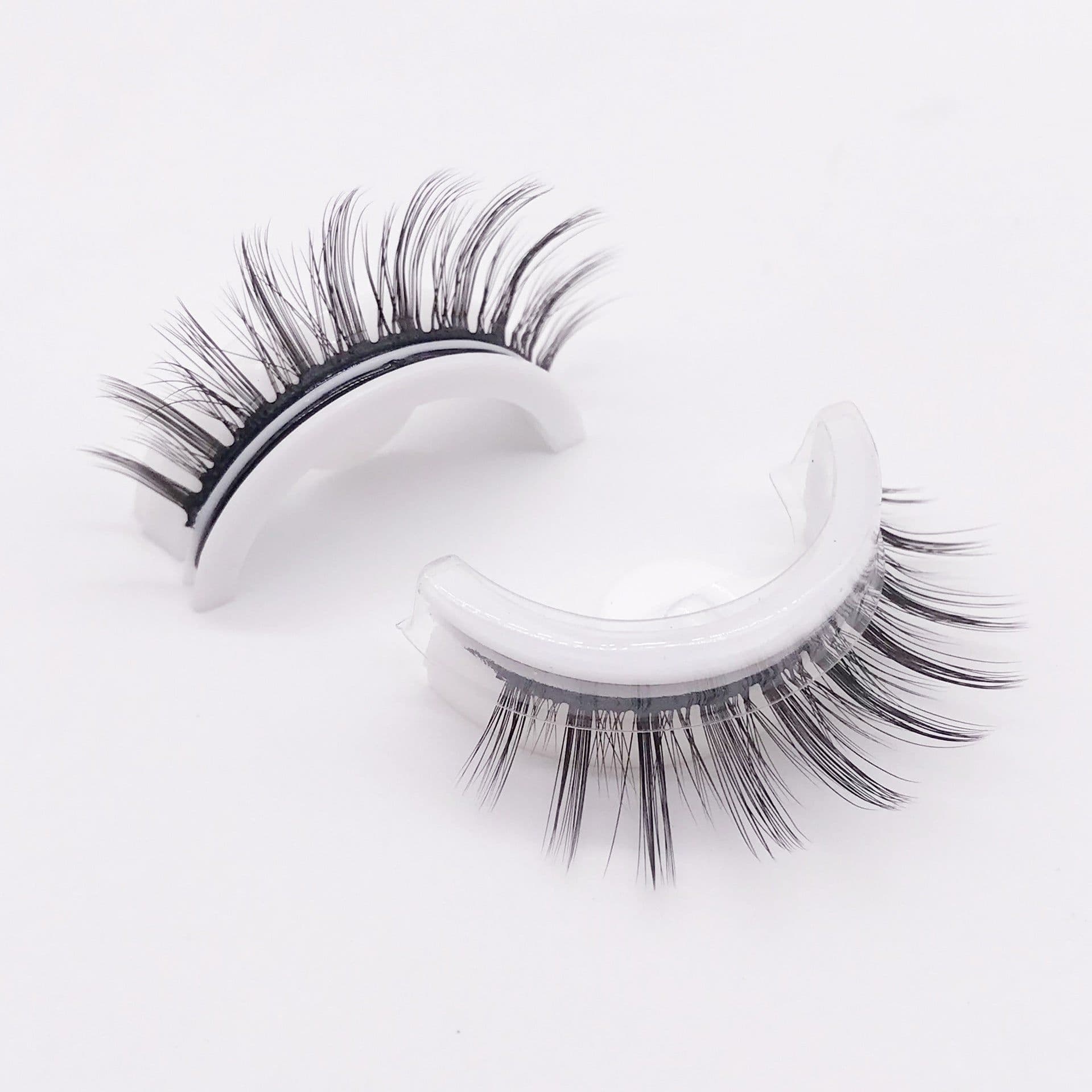 image-Reusable Self-Adhesive False Eyelashes - Thick