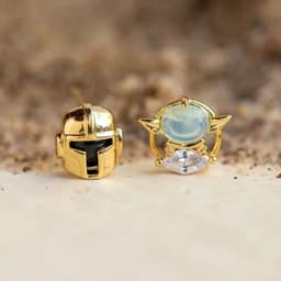 image-Star Wars Stud Earrings - Mask Alien Design