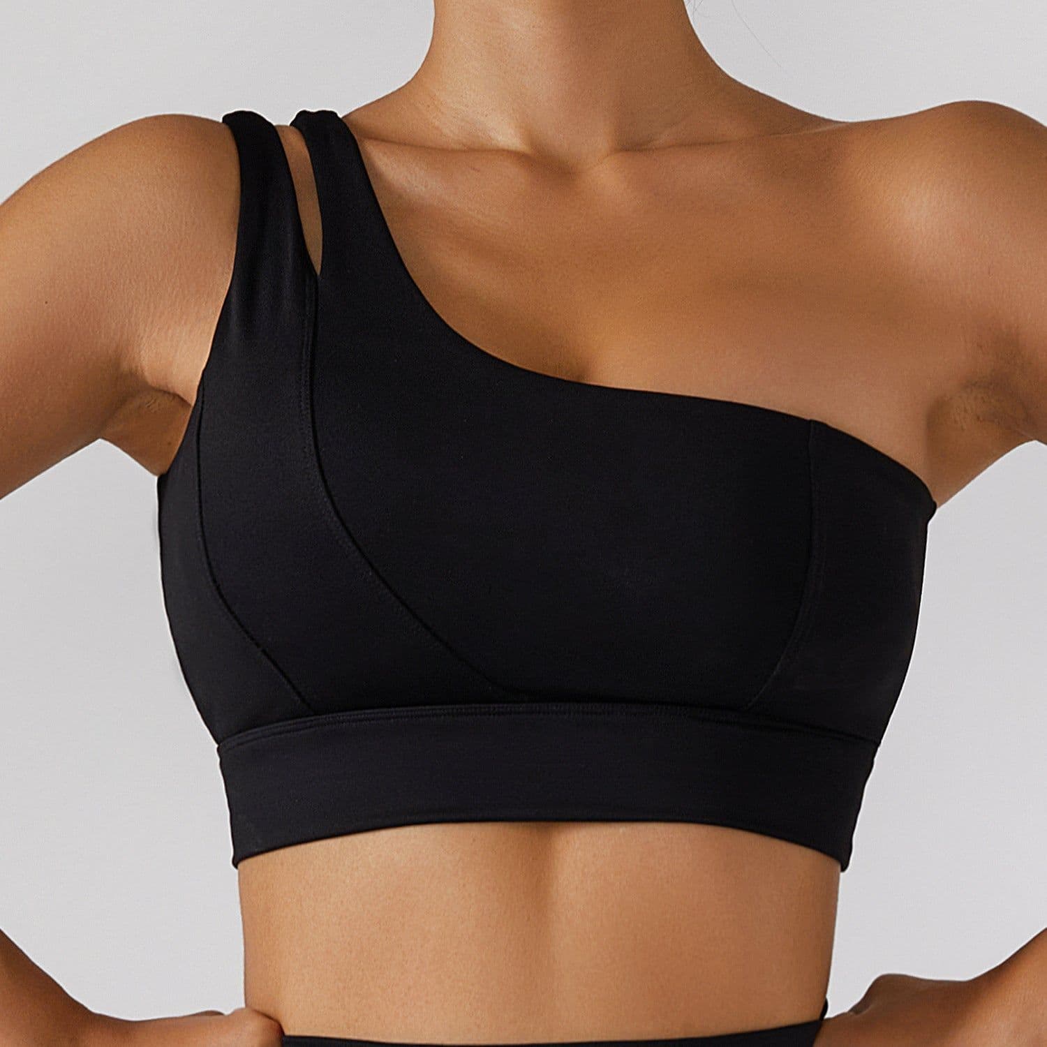 image-Zechuang Sports Bra - Nude One-Shoulder Yoga