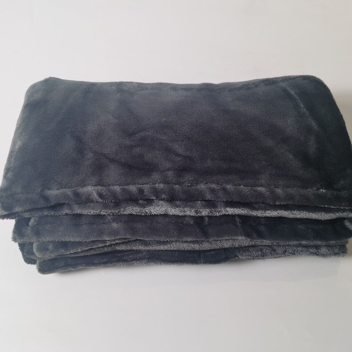 image-Smart Electric Flannel Heating Blanket USB Charging - Cold Protection