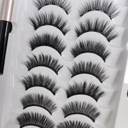 image-Glue-Free Magnetic False Eyelashes - Clip-On, Mama Style, European & American Design