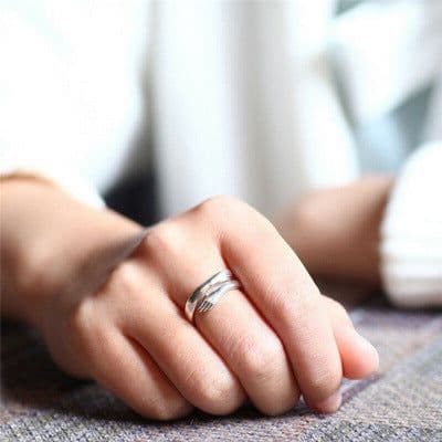 image-Carlyle love hug couple ring Korean version Jane Eyre fashion hug ring open couple ring wholesale jewelry