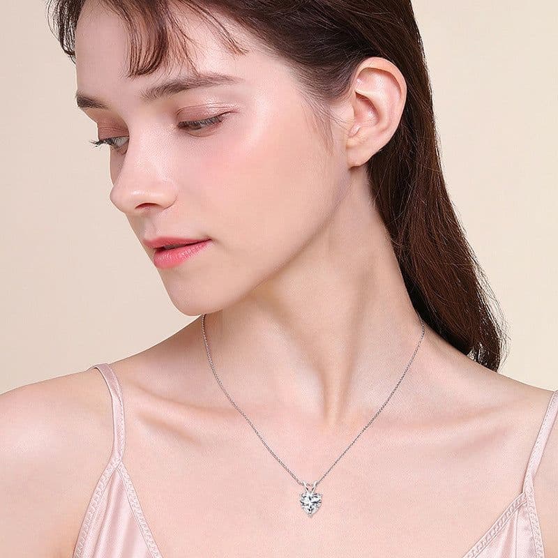 image-AINUOSHI S925 Sterling Silver Moissanite Heart Necklace