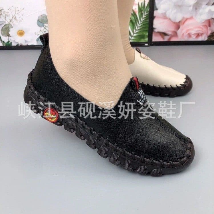 image-Lou Yuan Mother Shoes - Red Microfiber Flat Casual
