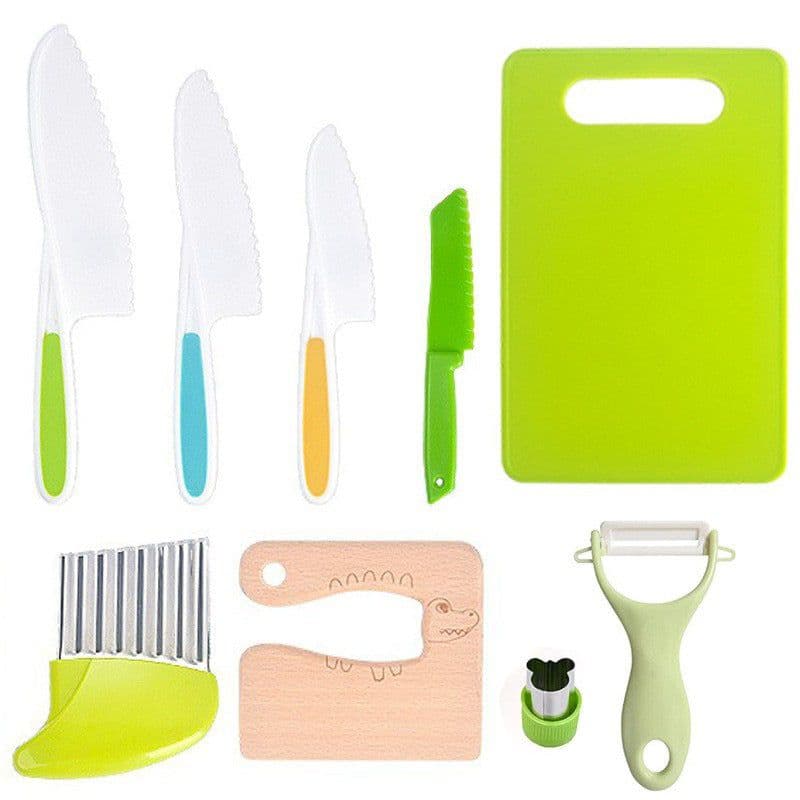 image-Children's Safety Knife Set - 3-Piece Plastic Fruit Kit, Wooden Chopping Board