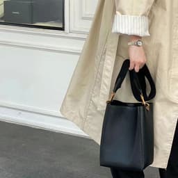image-Genuine Leather Large Capacity Bucket Bag - Gray - Korean Style (65 characters)