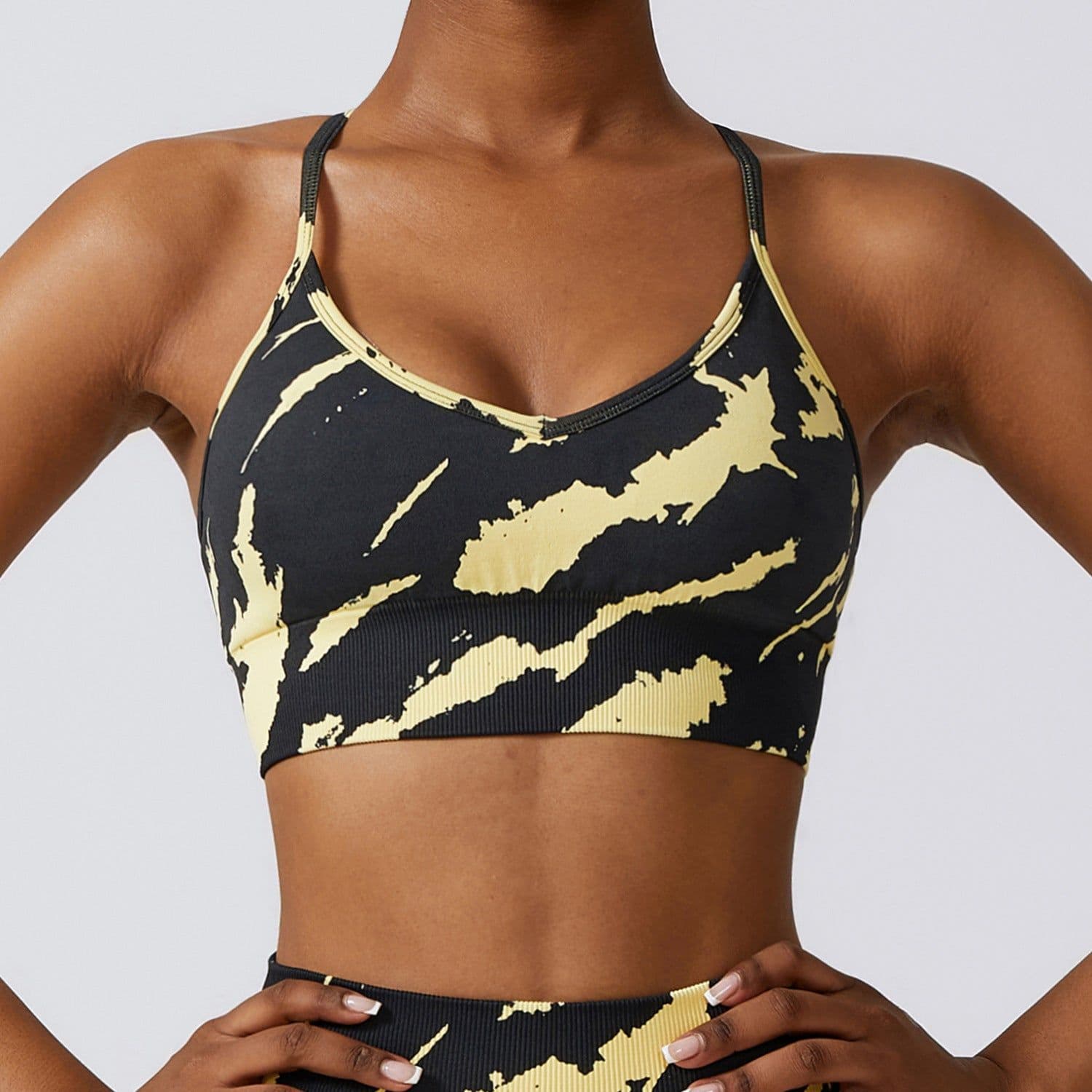 image-Zechuang Sports Bra - Leopard Yellow Seamless
