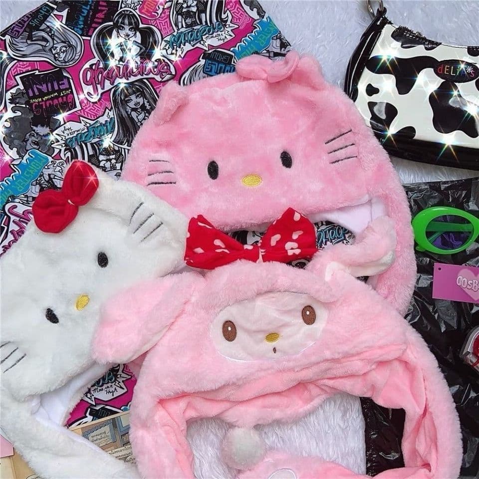 image-Women's Pink Plush Knit Hat - Cartoon Cat Dome Style