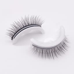 image-Reusable Self-Adhesive False Eyelashes - Thick