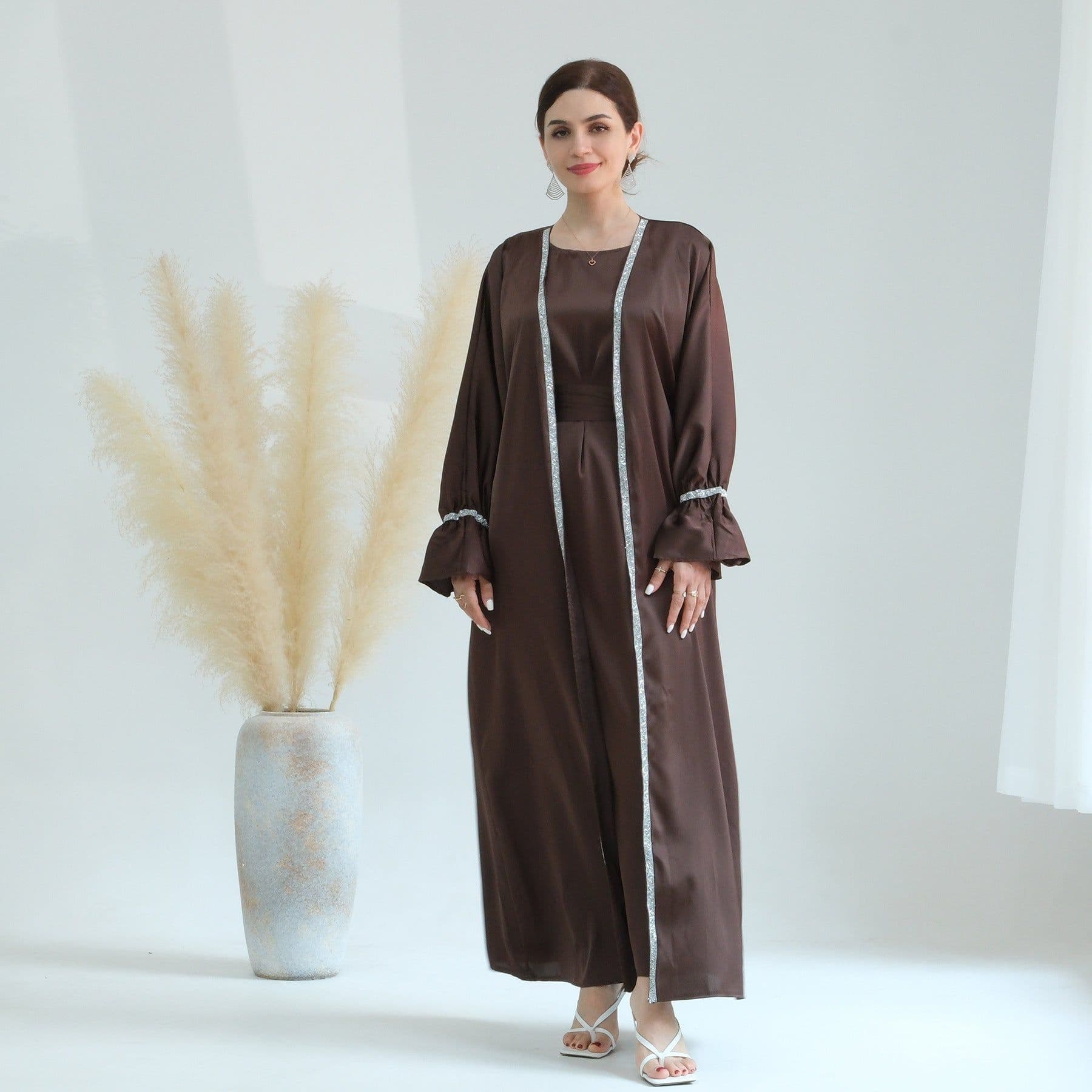 image-Loriya AliExpress Amazon Dubai Daily Solid Color Beaded Small Trumpet Sleeve Dress Robe LR633