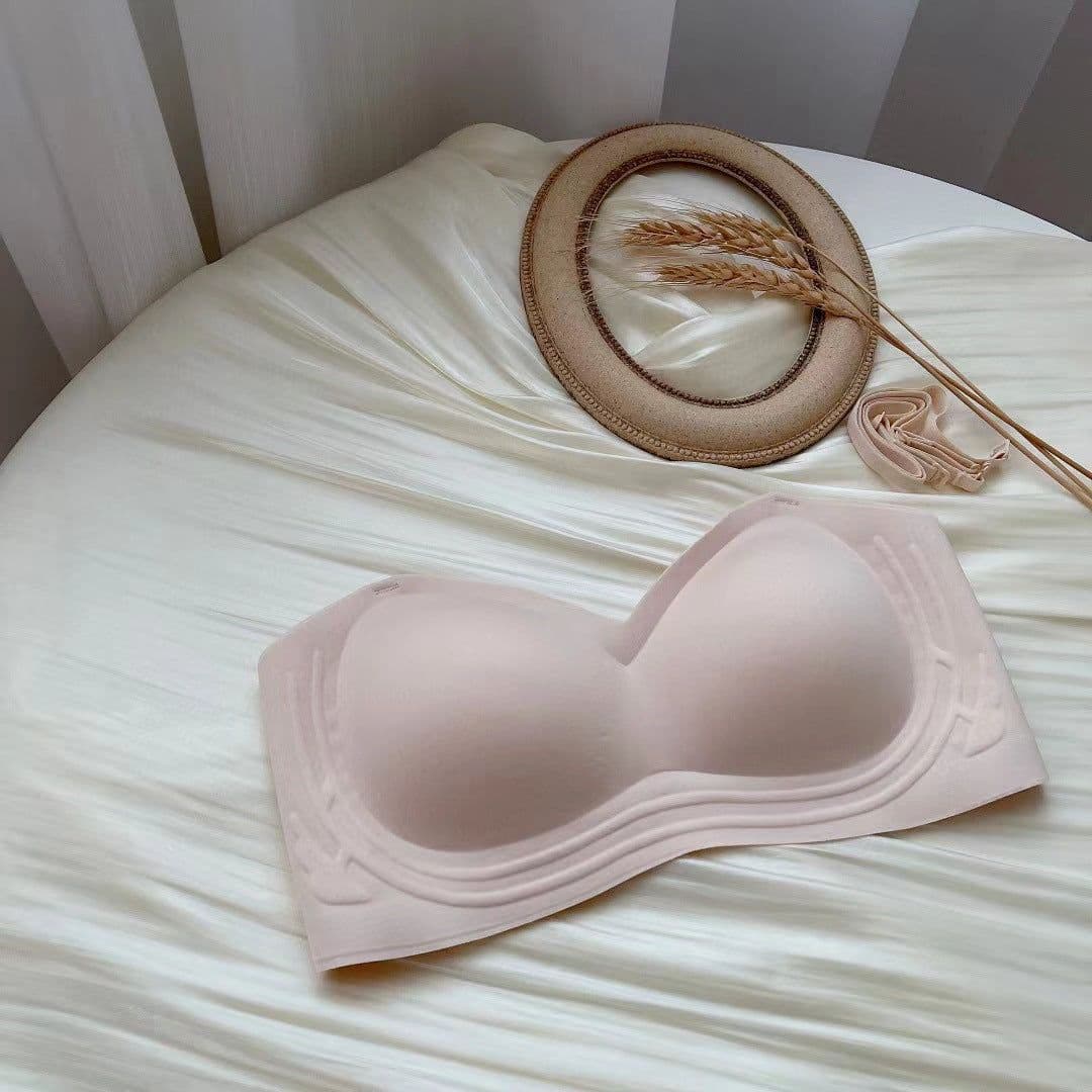 image-Off-Shoulder Seamless Push-Up Bra - White