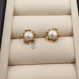 image-Ins simple natural freshwater white pearl earrings