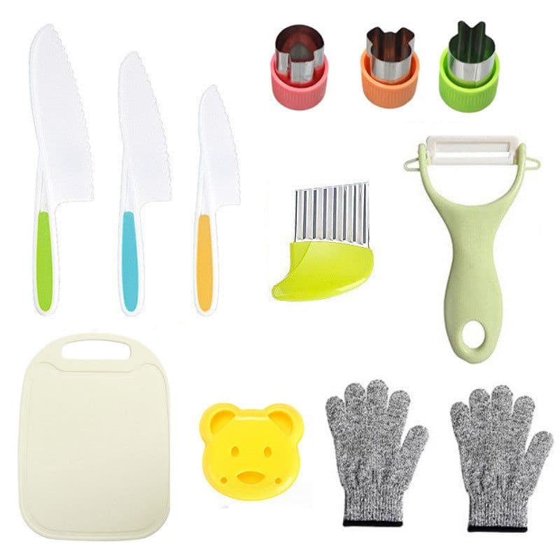 image-Children's Safety Knife Set - 3-Piece Plastic Fruit Kit, Wooden Chopping Board
