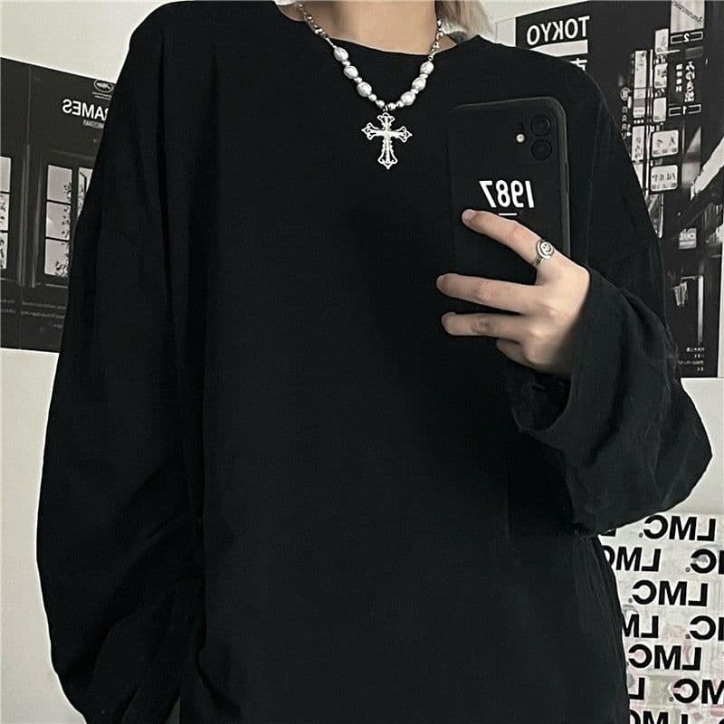 image-Necklace Cross Pearl Pendant Unisex Vintage