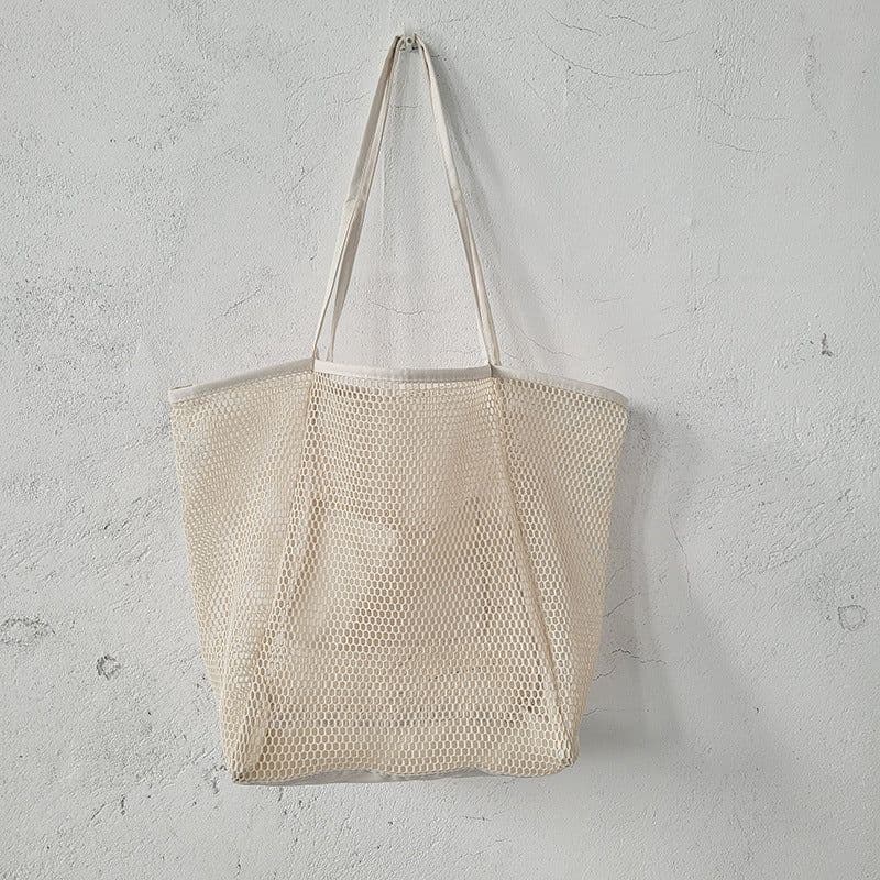 image-European Large Capacity Beach Tote Bag - Mesh