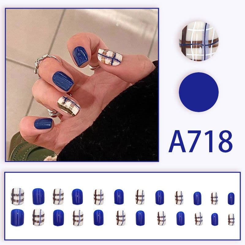 image-Autumn and winter gentle, sweet and pure desire INS style manicure wear nail polish girl whitening printed ice transparent fake nail polish