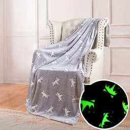 image-Luminous Double-Sided Flannel Blanket, Kids' Air-Conditioning Quilt, Maroon, 152x127CM