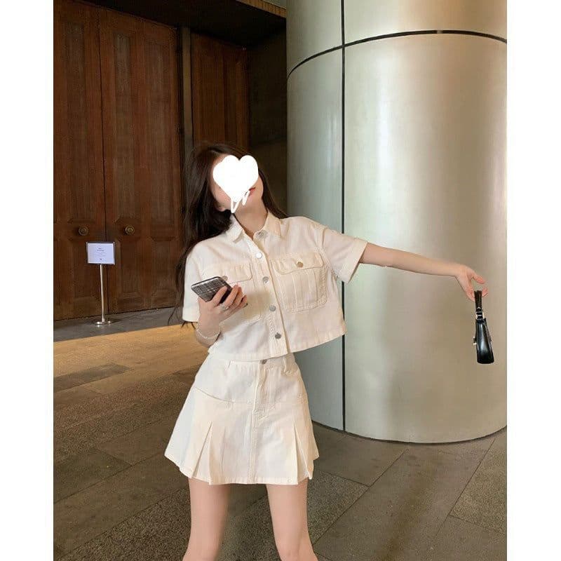 image-Chic 2023 Denim Skirt Suit - Black Retro Pleated Skirt, L Size