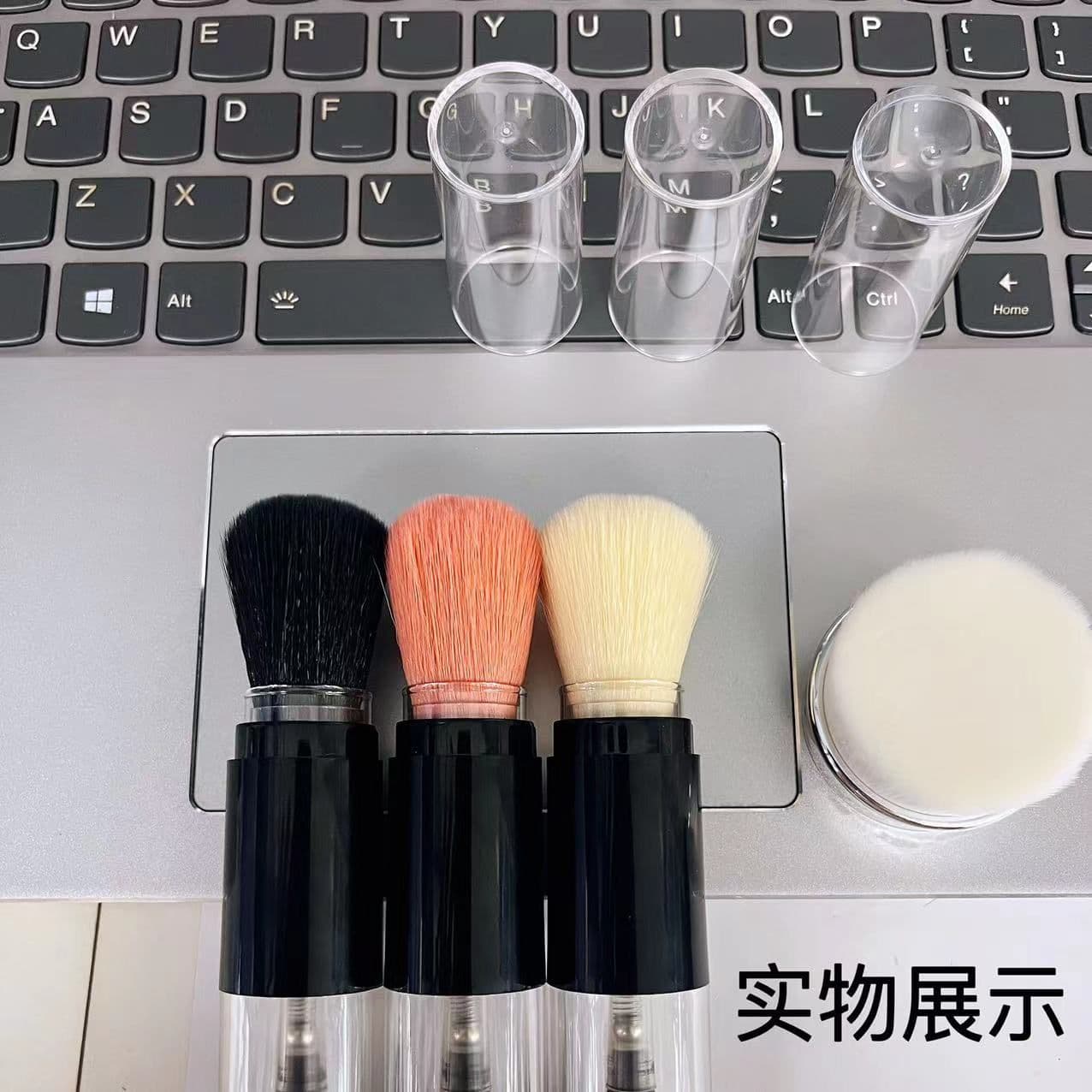 image-Telescopic Powder Brush - Portable Spray Makeup Brush