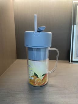 image-Portable Electric Juicer Cup - Rechargeable Mini