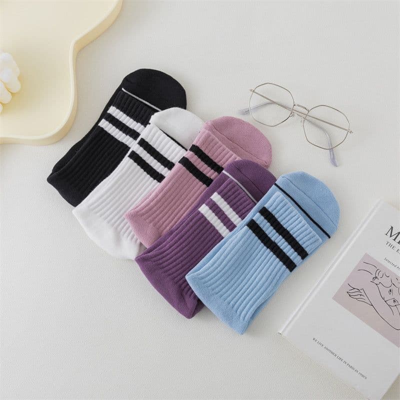 image-Yoga socks women's mid-tube spring and summer long tube professional non-slip shark library sports fitness floor socks Zhuji wholesale