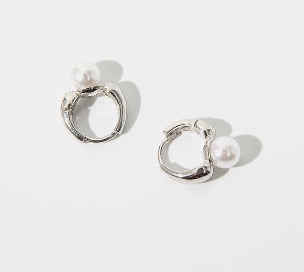 image-Gold-plated French-style Pearl Earrings, Retro Chic, High-End (59 characters)