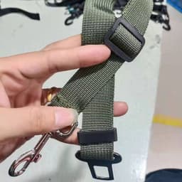 image-Pet Car Safety Buckle - Cat & Dog Leash Direct Sale