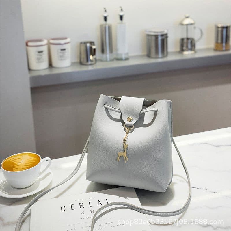 image-Women's 2021 PU Bucket Bag - White Sweet Style Shoulder Bag
