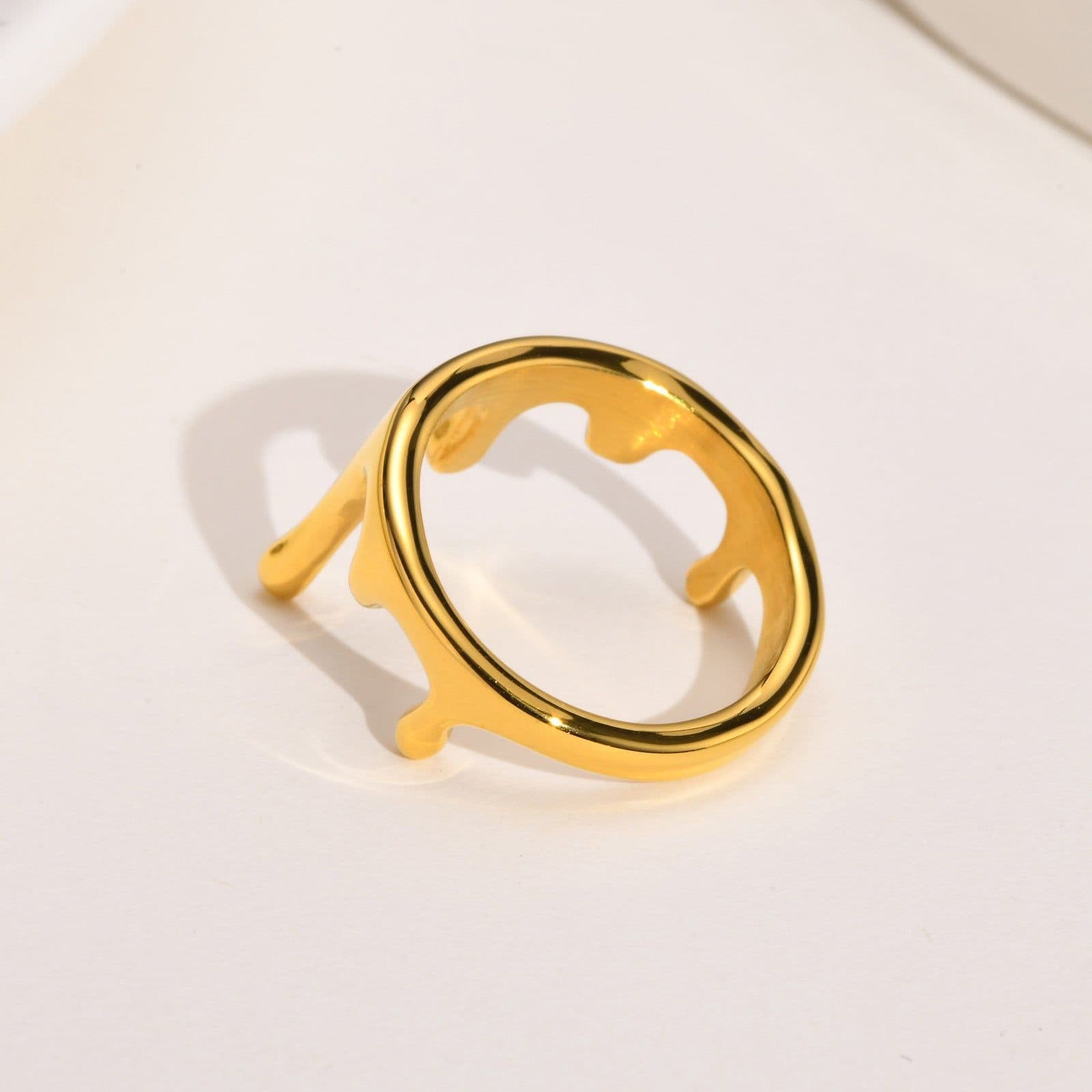 image-Huanmu Titanium Steel Ring Gold Geometric