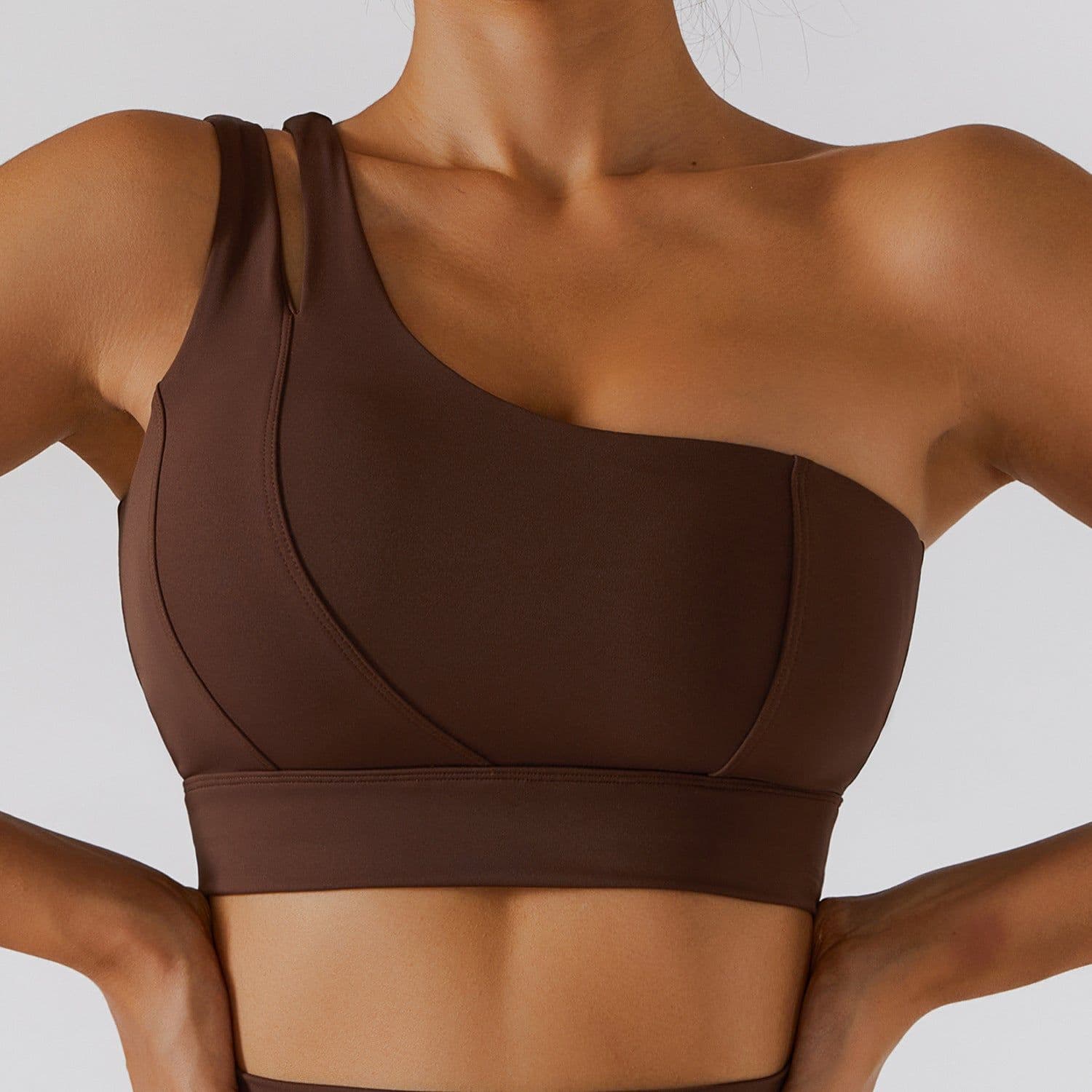 image-Zechuang Sports Bra - Nude One-Shoulder Yoga