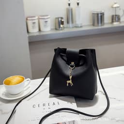 image-Women's 2021 PU Bucket Bag - White Sweet Style Shoulder Bag