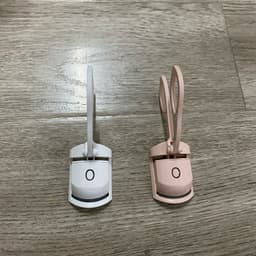 image-Eyelash Curler - Pink Manual