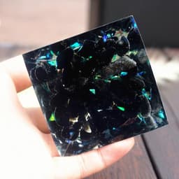 image-Cross-border New ProductsCrystal BallGravelPyramidHomeCraftsResin OrnamentsDesktop OrnamentsIndependent StationNew Products
