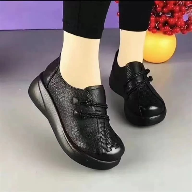 image-Songjing Garden Platform Shoes - Black Super High Heel