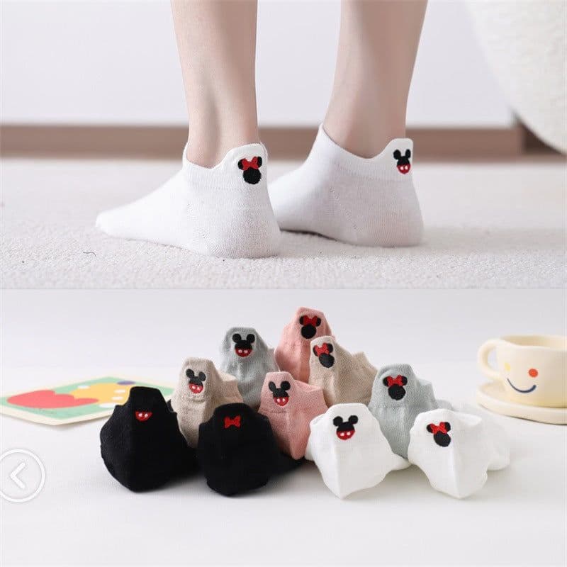 image-Women's Cotton Boat Socks - Embroidered Heart Khaki
