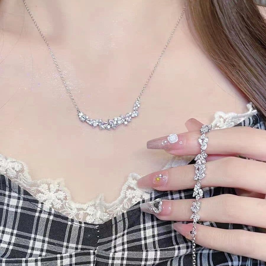 image-Heartfelt Wisteria Flower Diamond Bracelet - Luxury 2023 Gift for Women