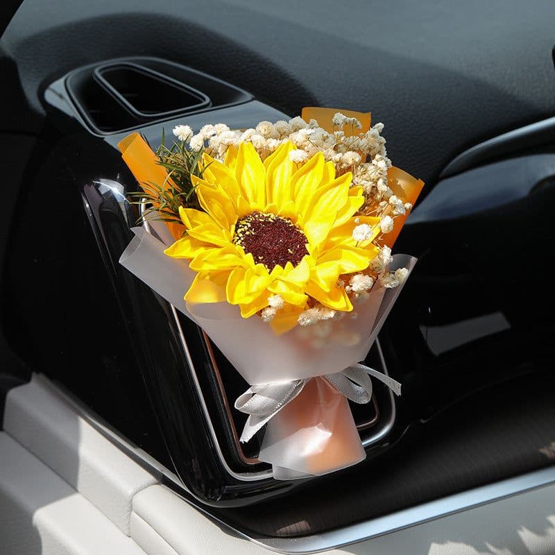 image-Aromatherapy Clip Bouquet - Beige Hydrangea Car Fragrance Decor