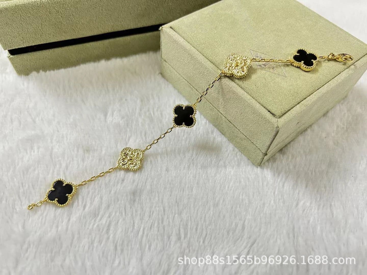 image-High-End Five-Flower Bracelet Rose Gold Clavicle Chain Thickened Electroplating Wholesale